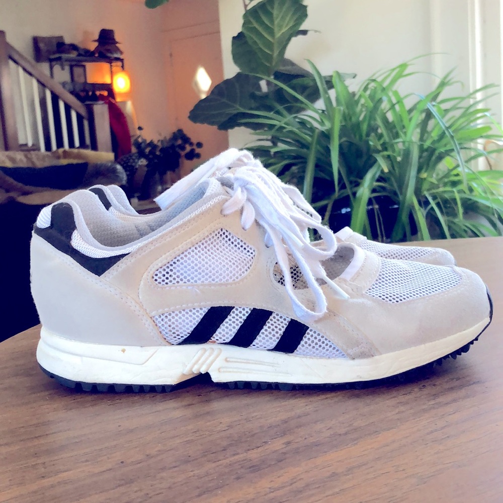 Adidas Equipment Torison Sneakers • White/Grey • US women 7.5 (fits like 8.5)